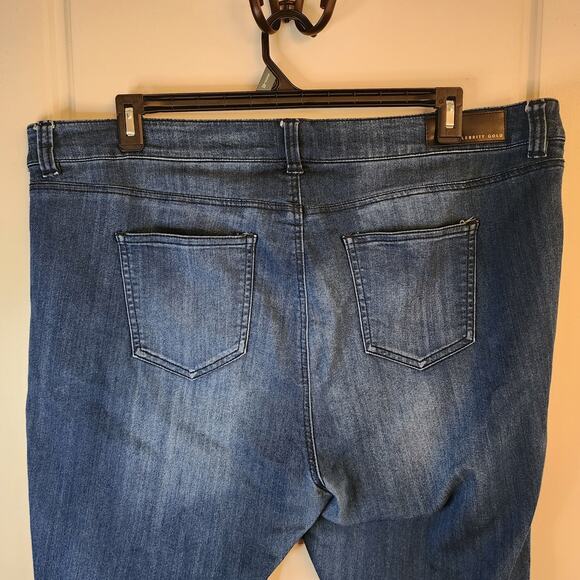 Celebrity Gold Jeans Womens 22W Stretchy Very Comfortable Skinny Stonewashed - Picture 8 of 10